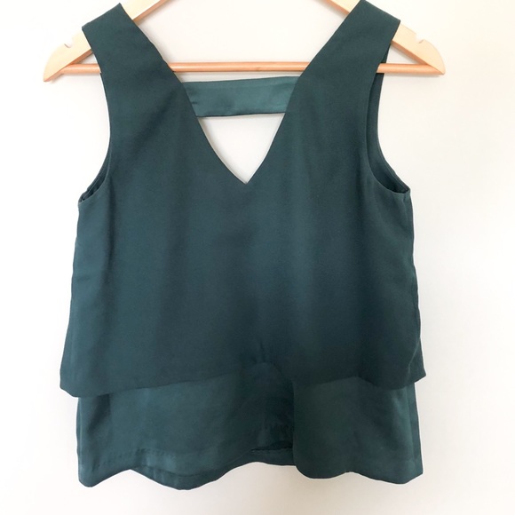 Banana Republic Petite Top - Picture 3 of 3